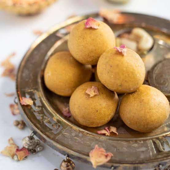 BESAN LADDU